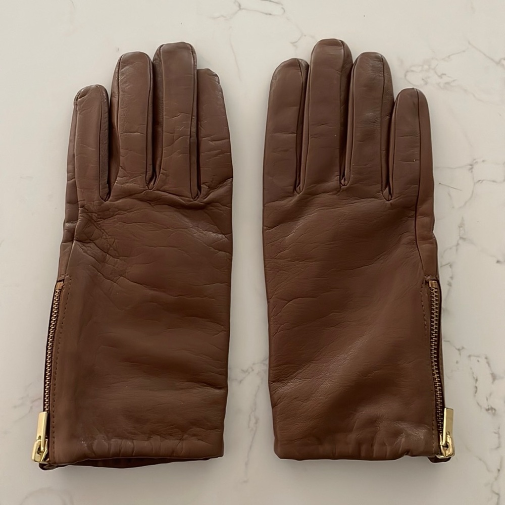 Banana Republic leather gloves